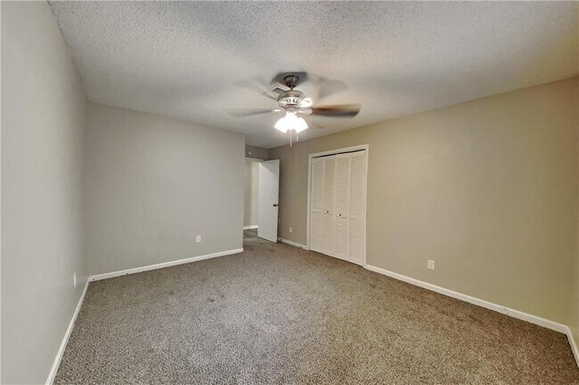 Building Photo - 2788 Water Valley Rd