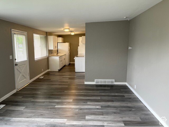 Building Photo - 1625 Paradise Ln