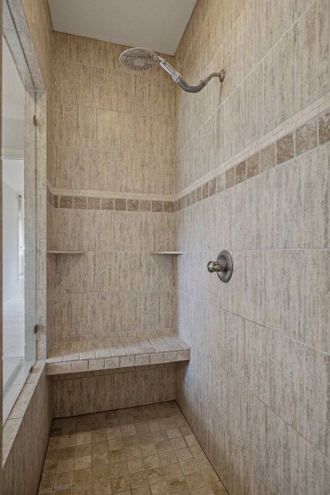 Building Photo - 3452 Stagecoach Dr