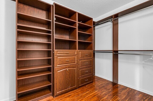 Building Photo - 1333 SW 175th Way