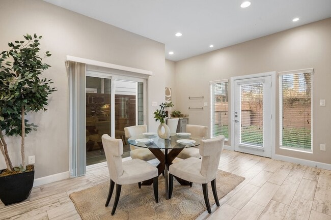 Building Photo - 317 E 35th St