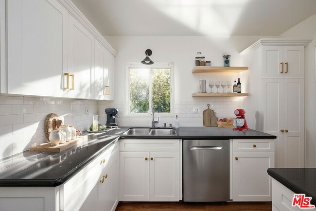 Building Photo - 948 20th St