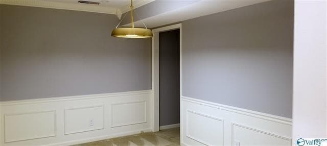 Building Photo - Gorgeous Updated 2BR 3BA Town house