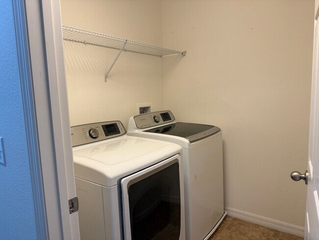 Building Photo - 3/2 Townhome in Winter Springs