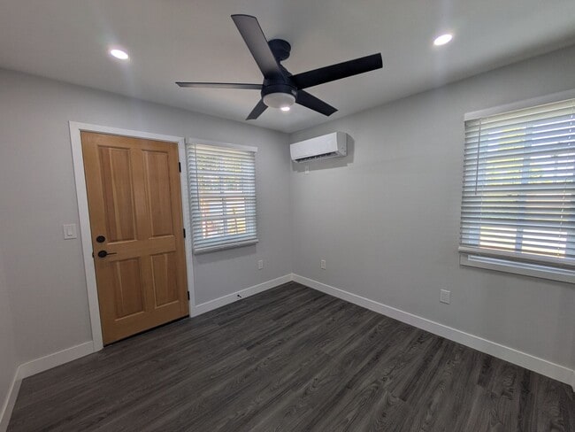 Building Photo - Brand New 2 Bedroom / 2 Bath ADU – Private...