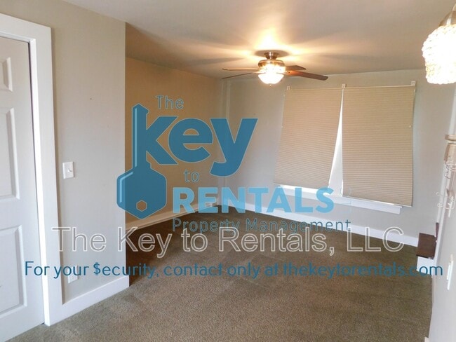 Building Photo - 321 N Main St