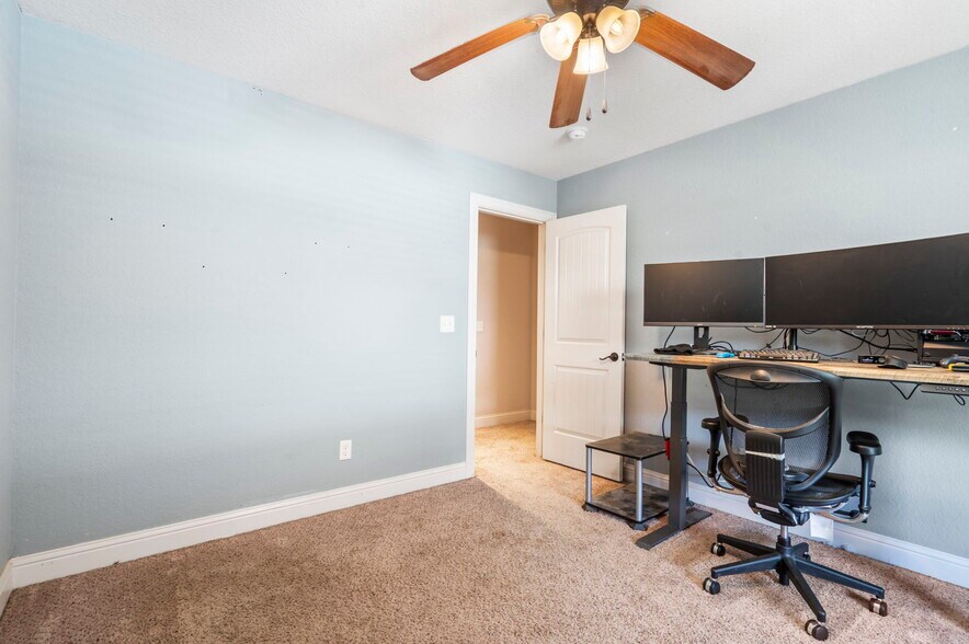 Building Photo - 4263 West Marlowe Lane