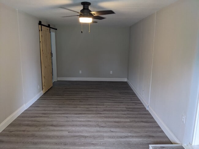 Building Photo - 5058 Polaris St