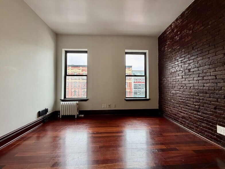 Building Photo - 24-26 West 125 St