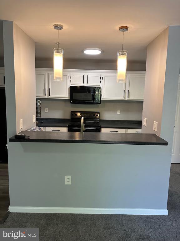 Building Photo - 9708 Lake Point Ct