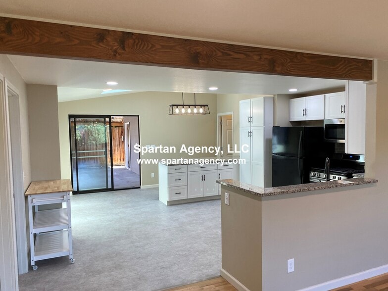 Building Photo - 1305 23rd St NW