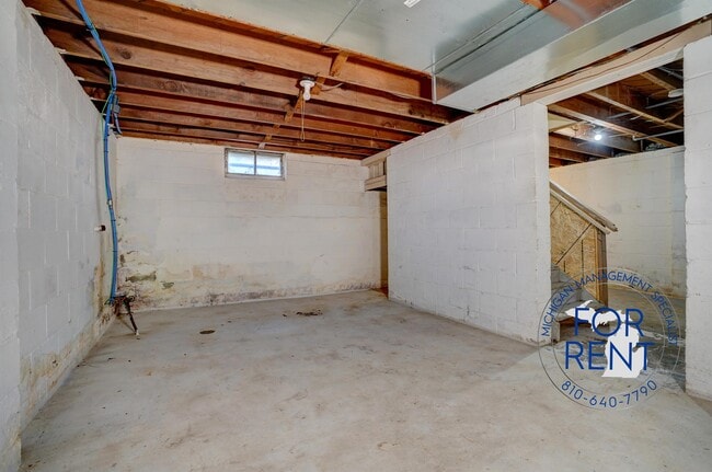 Building Photo - 2418 Nebraska Ave