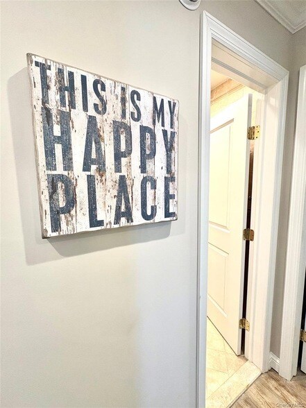 Building Photo - 253 Dune Rd