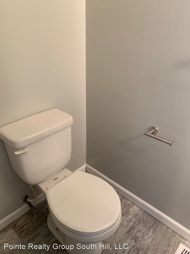 Building Photo - 3 br, 1.5 bath House - 13147 Lee Avenue