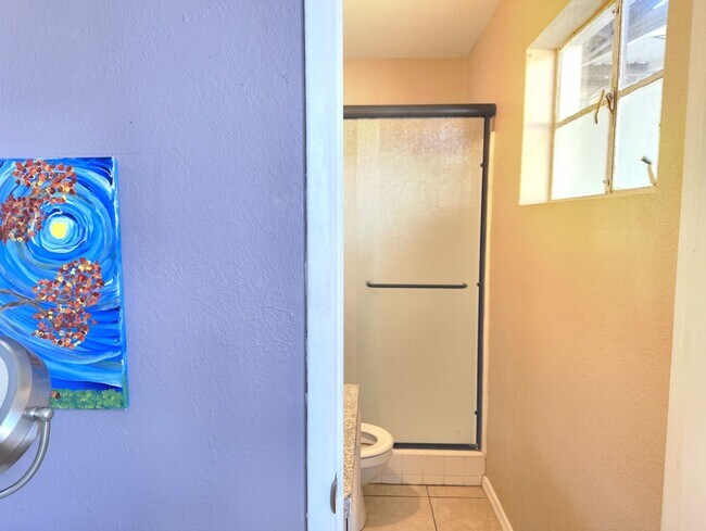 Building Photo - OPEN 8-2-25  12-1PM; Remodeled 4Br-2Ba hou...