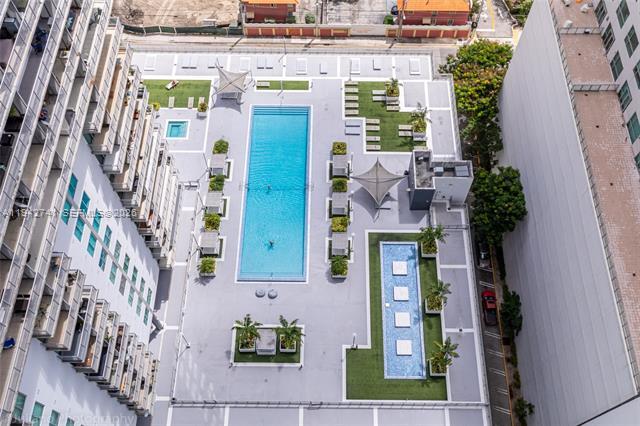 Building Photo - 690 SW 1st Ct