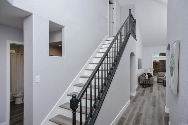 Building Photo - 3762 Via Del Rancho