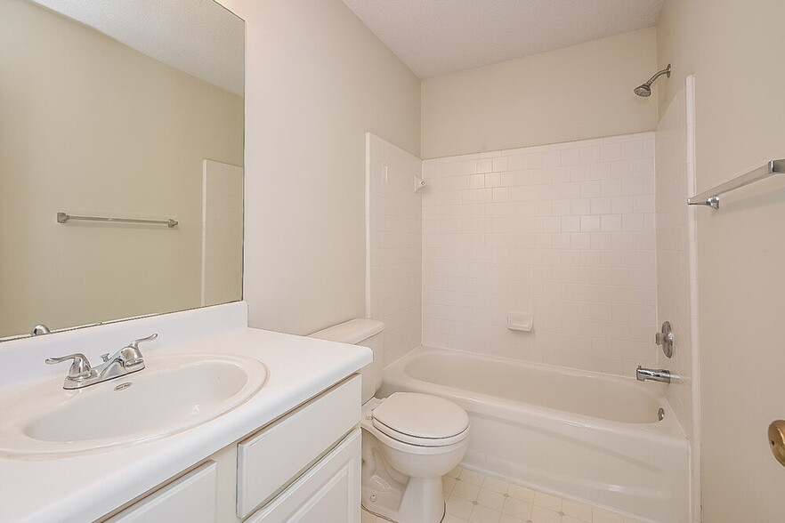 Building Photo - 519 Bass Chase NW