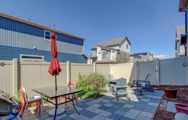 Building Photo - Long Realty & Property Management- Furnish...
