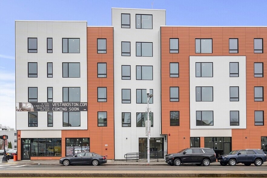 Building Photo - 256 Dorchester St