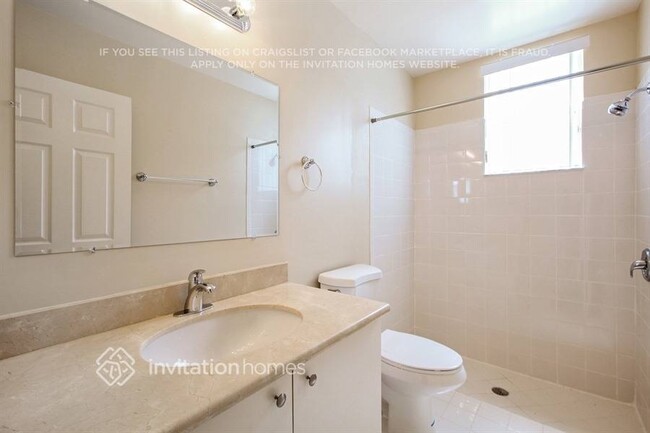 Building Photo - 14284 SW 159th Pl