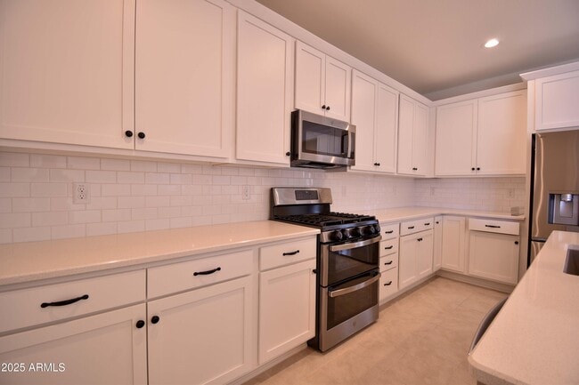 Building Photo - 19535 W Windsor Ave