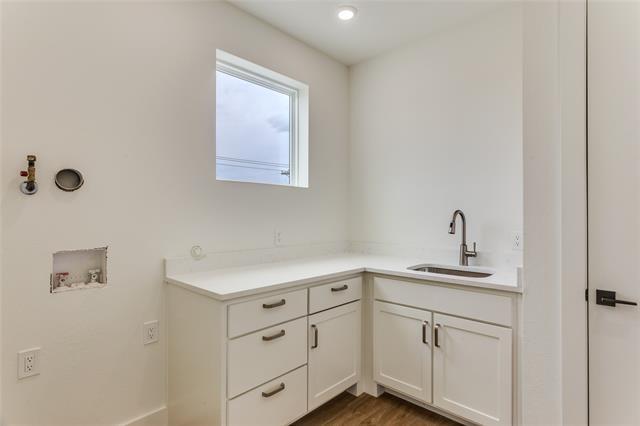 Building Photo - 349 College Ave