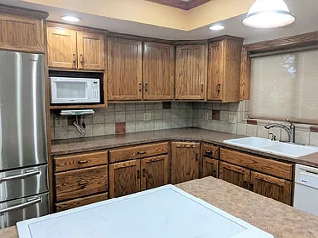 Building Photo - 15017 Arbor St