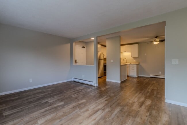 Building Photo - Live Where the City Comes Alive