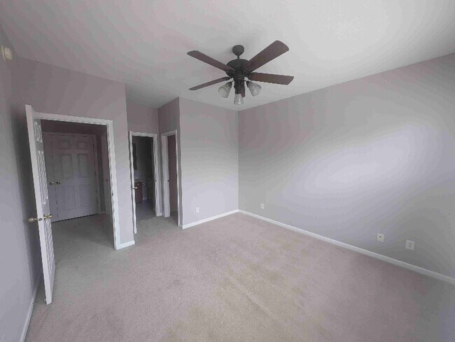 Building Photo - 15554 Smithfield Dr