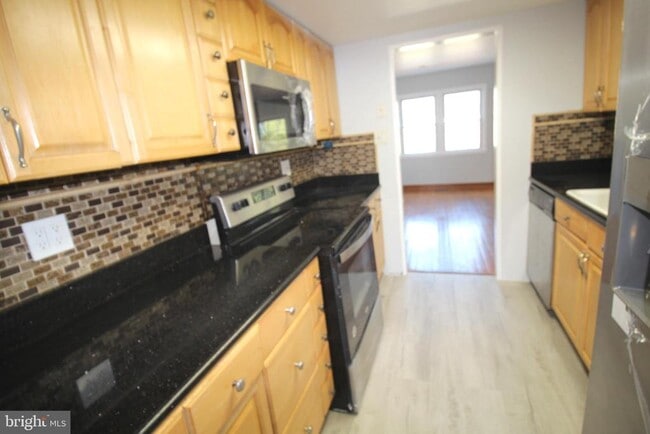 Building Photo - 2915 Pheasant Ln