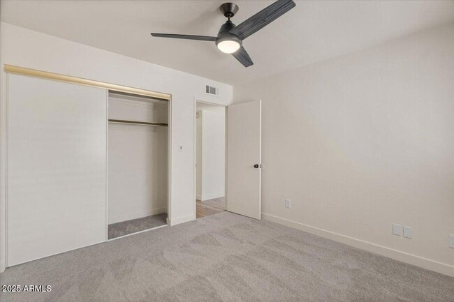 Building Photo - 7803 E Vernon Ave