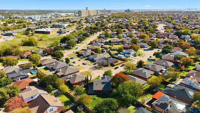 Building Photo - 316 Comiskey Ct