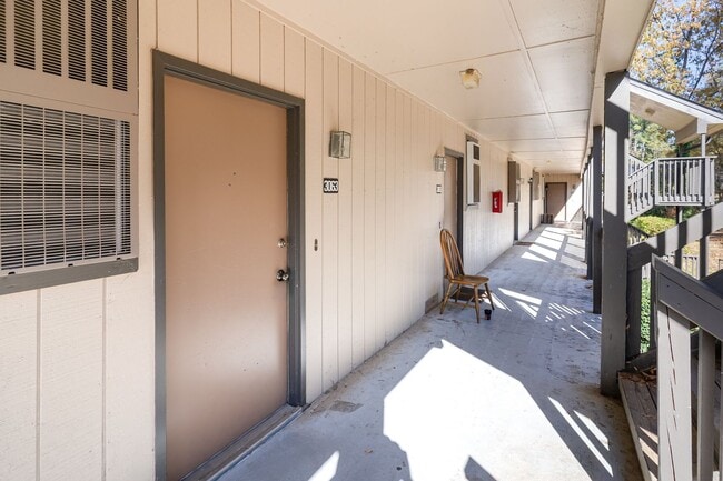 Building Photo - Studio Living in One of Raleigh’s Most Con...