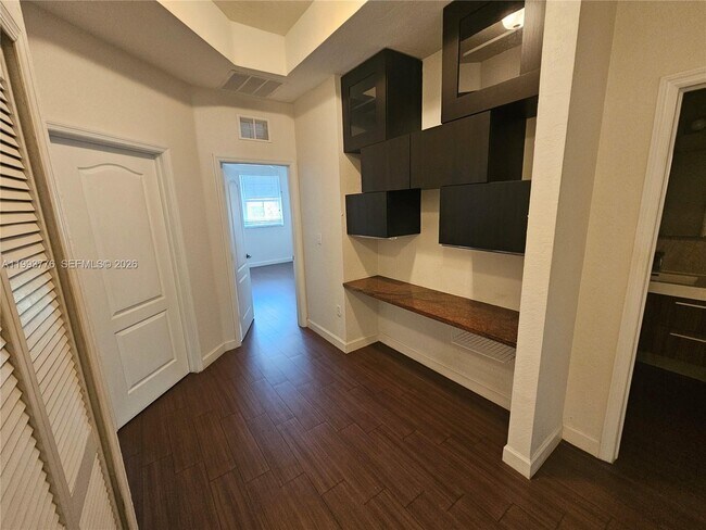 Building Photo - 11384 NW 84th Terrace