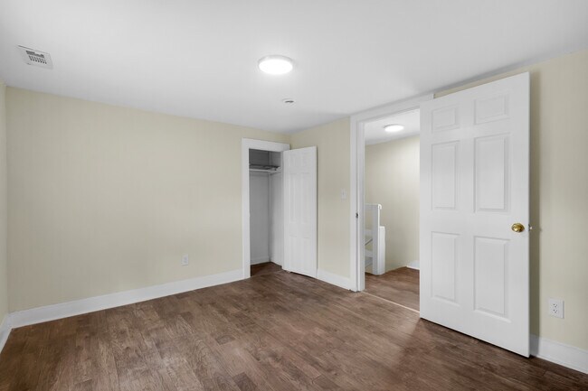 Building Photo - 617 1st Ave