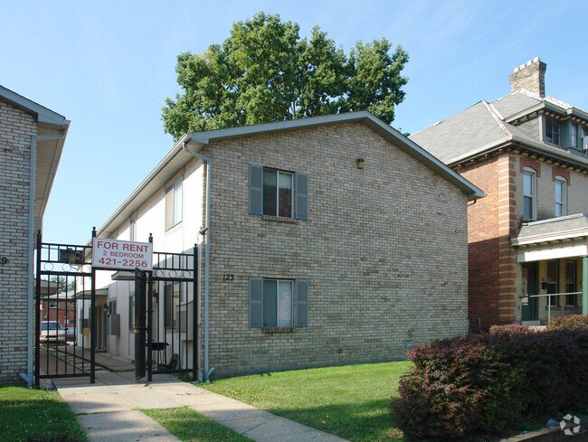 Primary Photo - 123 W 10th Ave