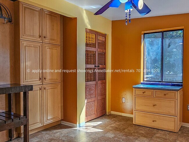 Building Photo - Exquisite Home among the Oak Trees