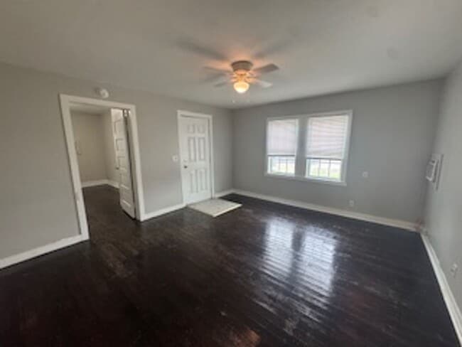 Building Photo - 2 Bedroom House Near Downtown OKC