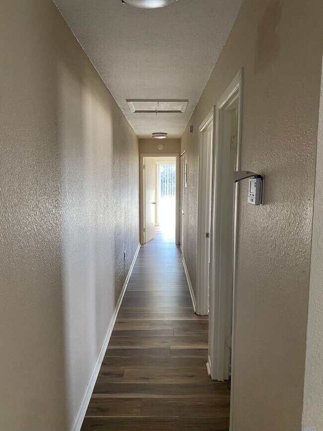 Building Photo - Locke Street Triplex Units