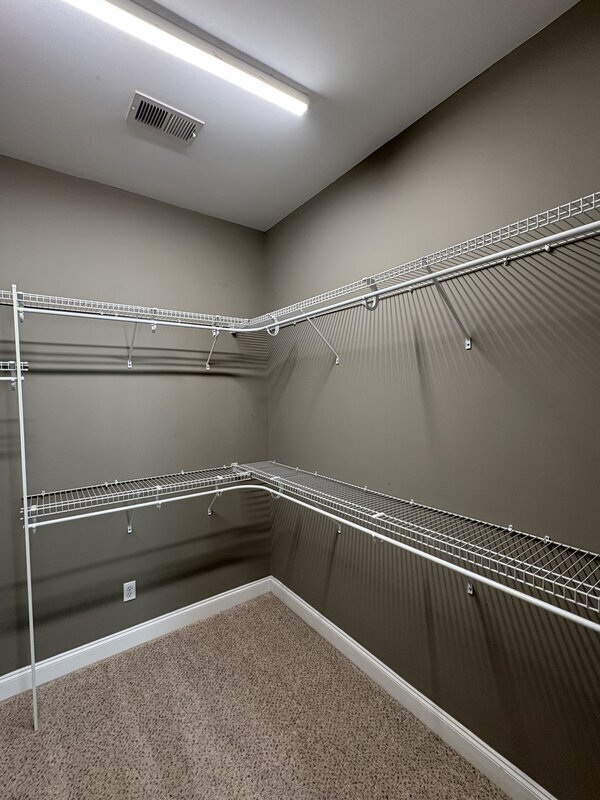 Building Photo - 604 Melton St