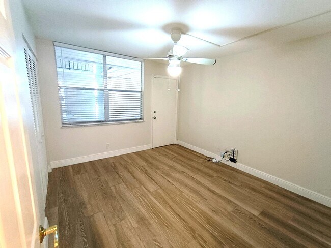 Building Photo - 777 S Federal Hwy