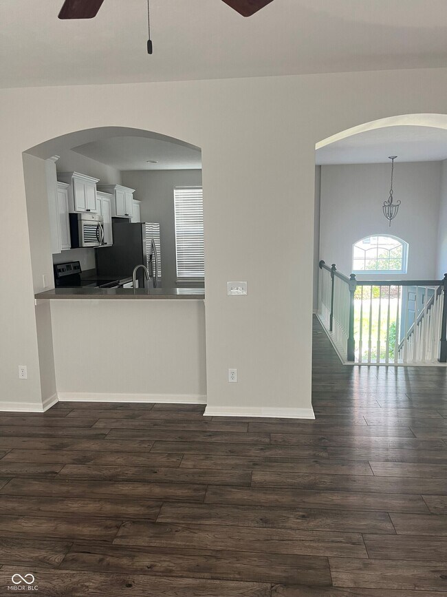Building Photo - 12721 Tamworth Dr