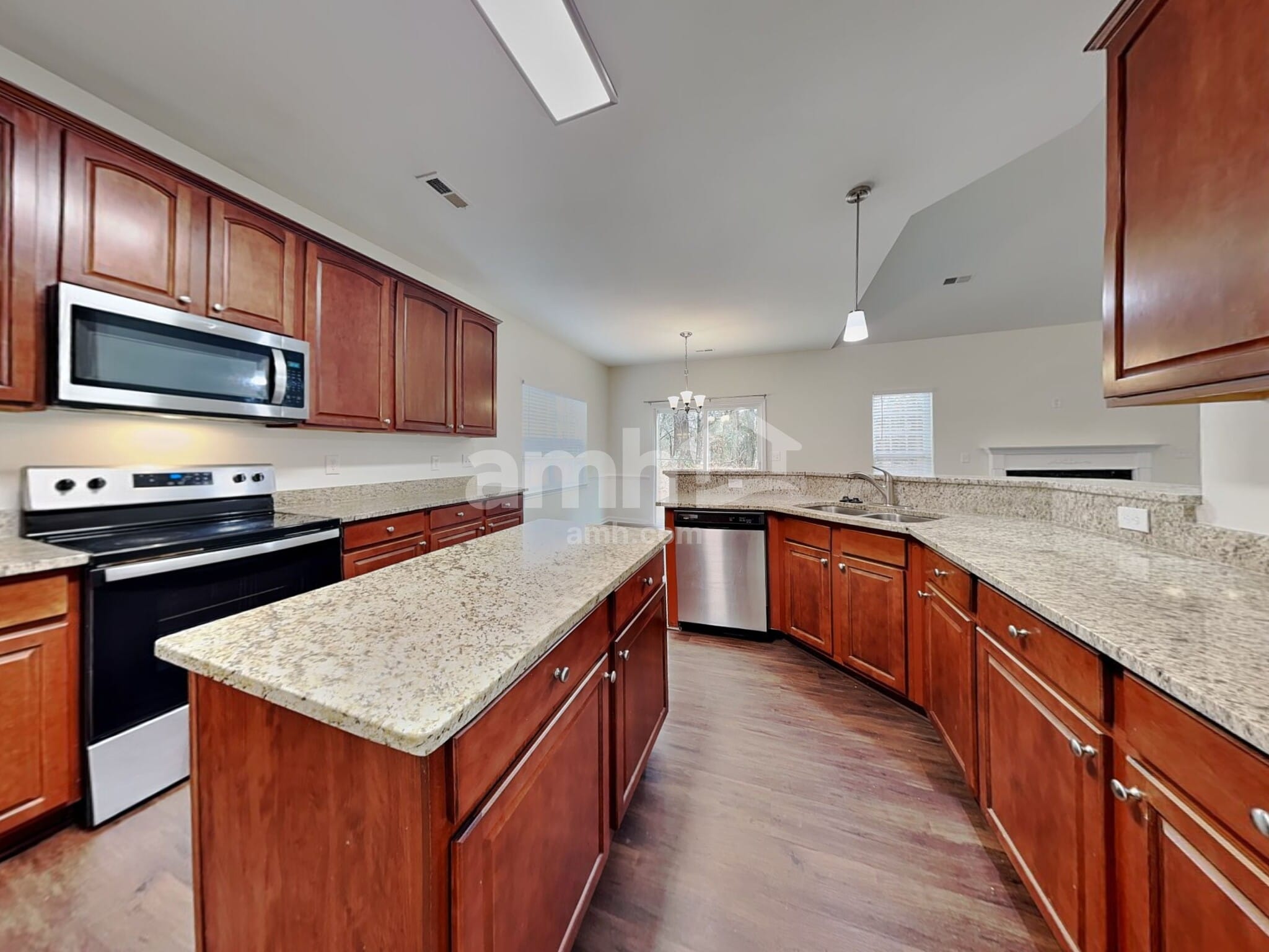 Building Photo - 4205 Lindsey Ln