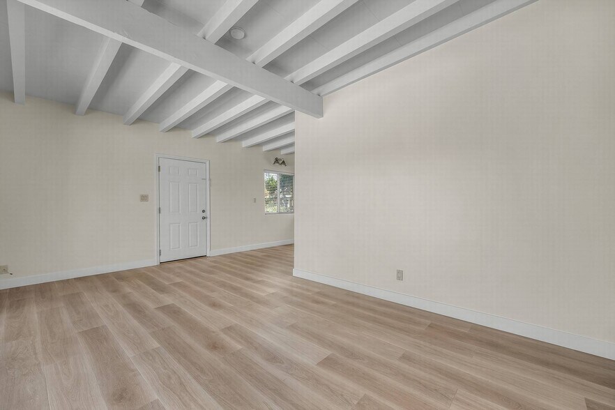 Building Photo - 1440 Manhattan Beach Blvd