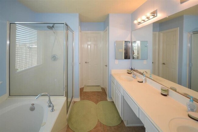 Building Photo - 3008 Middletrace Ln
