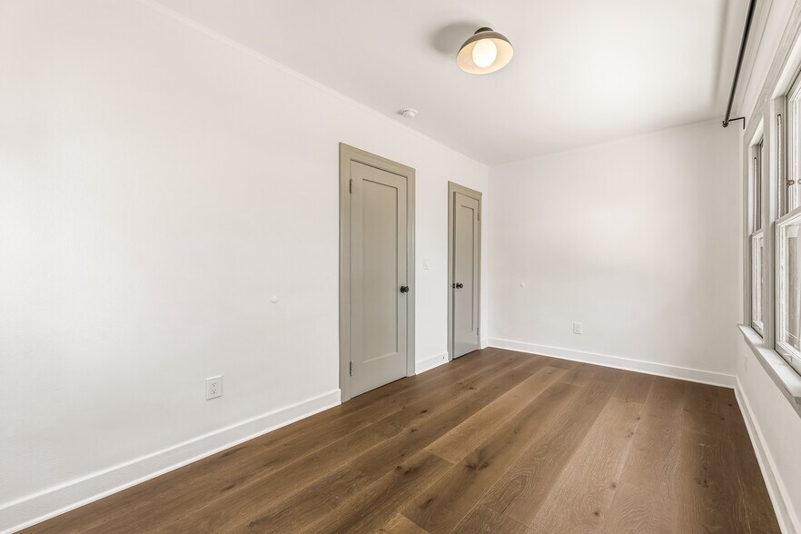 Building Photo - 741 Granada St