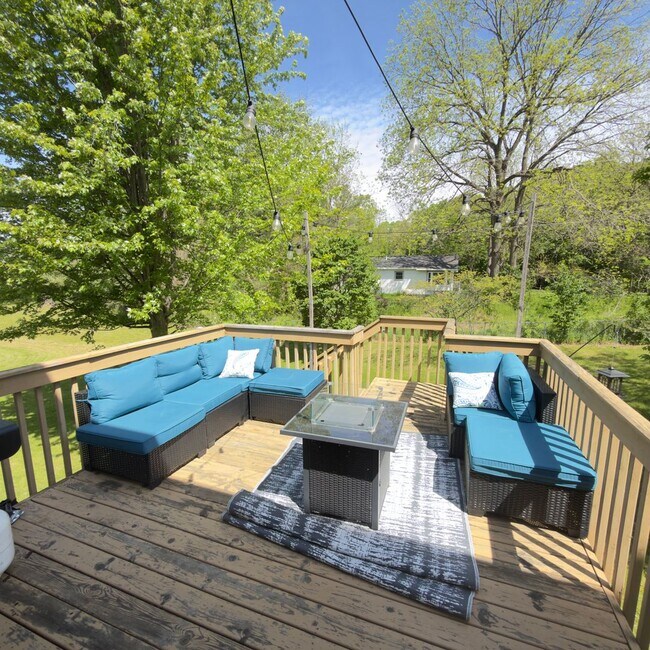 Building Photo - Single Family Home In The Desirable Cannon Farms Neighborhood!