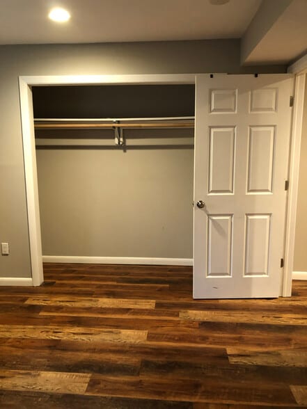 Building Photo - 59 Bears Hill Rd