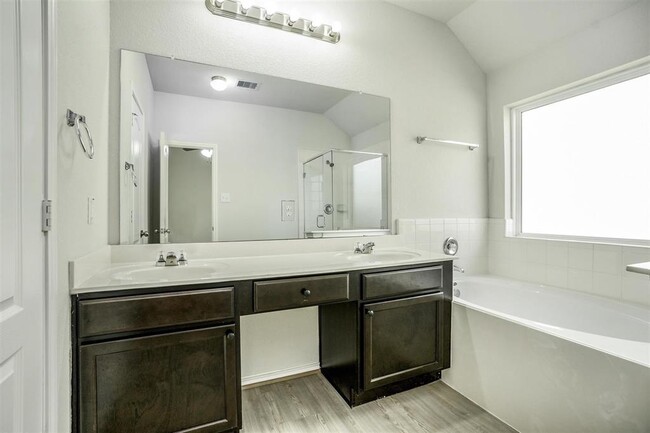 Building Photo - 3107 Andlor Hills Dr